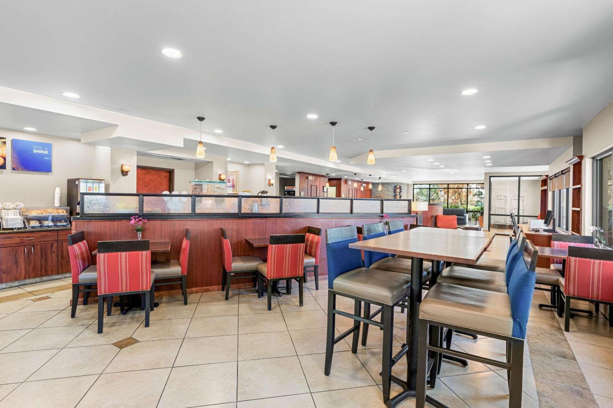 Comfort Suites Vacaville-Napa Valley Area Luaran gambar